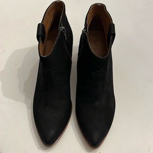 FRYE women’s suede ankle boots size 8